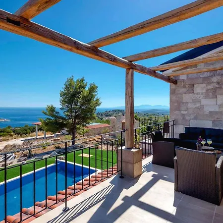 Villa Astounding Hvar 4 Bedrooms Crystal Hvar 1 Mesmerizing Sea Views Private Infinity Pool