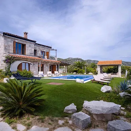 Astounding Hvar 4 Bedrooms Crystal Hvar 1 Mesmerizing Sea Views Private Infinity Pool Hvar Town