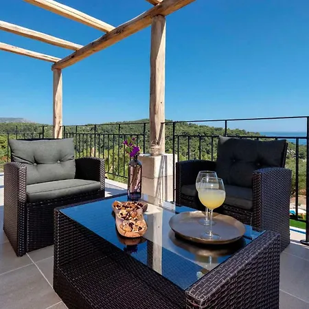 Villa Astounding Hvar 4 Bedrooms Crystal Hvar 1 Mesmerizing Sea Views Private Infinity Pool