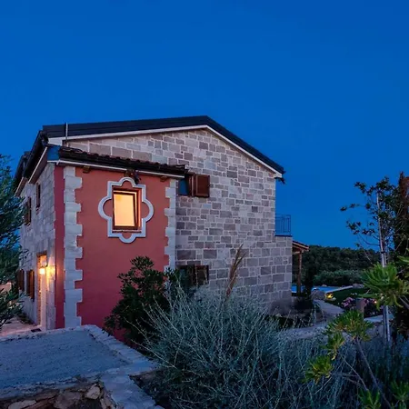 Astounding Hvar 4 Bedrooms Crystal Hvar 1 Mesmerizing Sea View * هفار